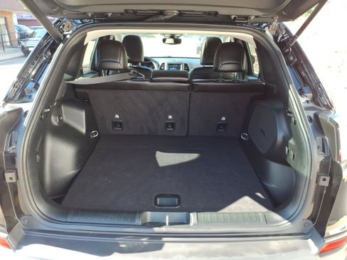 Used 2022 Jeep Cherokee Latitude Lux w/ Sun & Sound Group AWD/4WD image 20