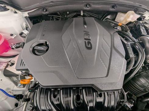 Used 2025 Kia Sportage EX w/ Premium Package FWD image 10