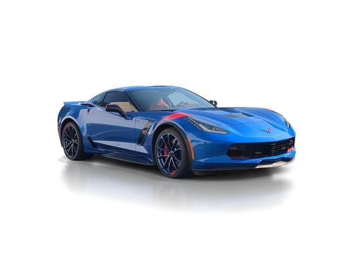 Used 2019 Chevrolet Corvette Grand Sport RWD image 2
