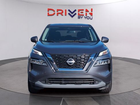 Used 2023 Nissan Rogue SV image 8