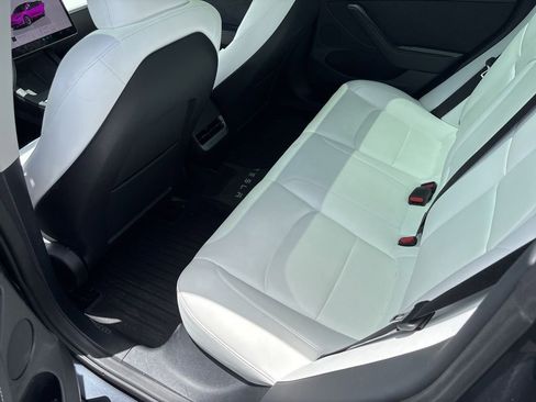 Used 2023 Tesla Model 3 Standard Range RWD image 6