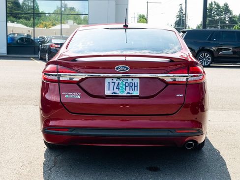 Used 2017 Ford Fusion Energi SE FWD image 5