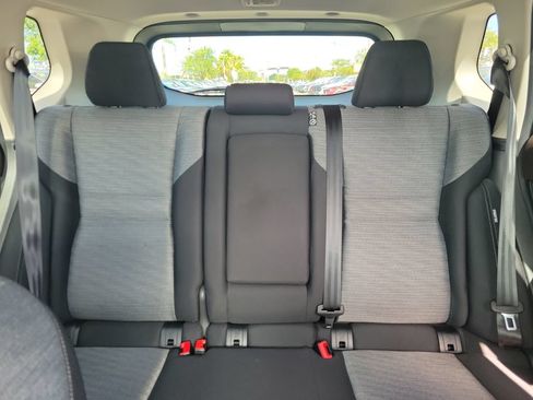 Certified 2022 Nissan Rogue SV FWD image 17