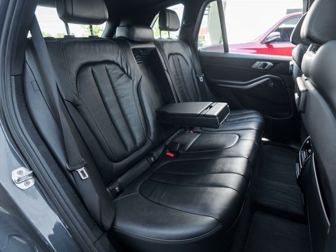 Used 2019 BMW X5 xDrive40i w/ Convenience Package AWD/4WD image 41