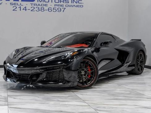 Used 2023 Chevrolet Corvette Z06 w/ Stealth Interior Trim Package RWD image 6