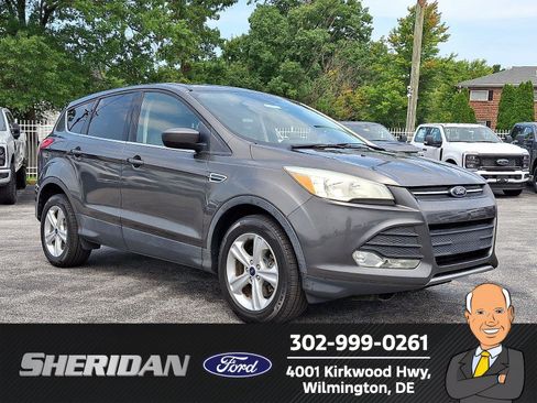 Used 2015 Ford Escape SE AWD/4WD image 1