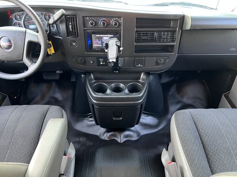 Used 2019 GMC Savana 2500 w/ Driver Convenience Package image 16