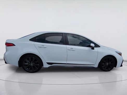 Used 2024 Toyota Corolla SE FWD image 9