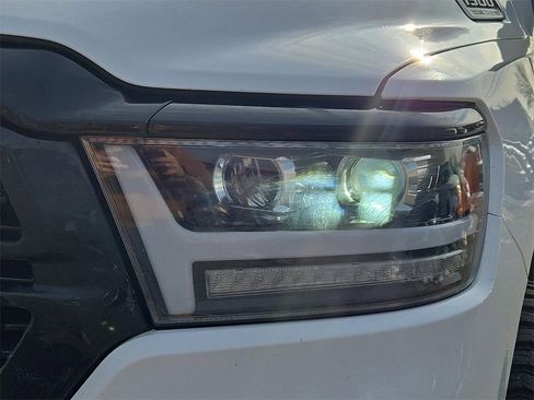 Used 2021 RAM 1500 Big Horn image 9