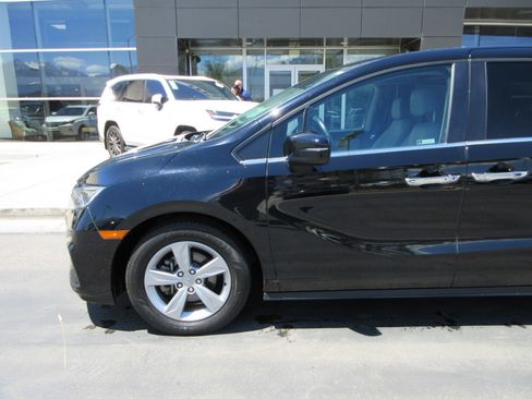 Used 2020 Honda Odyssey EX-L image 2