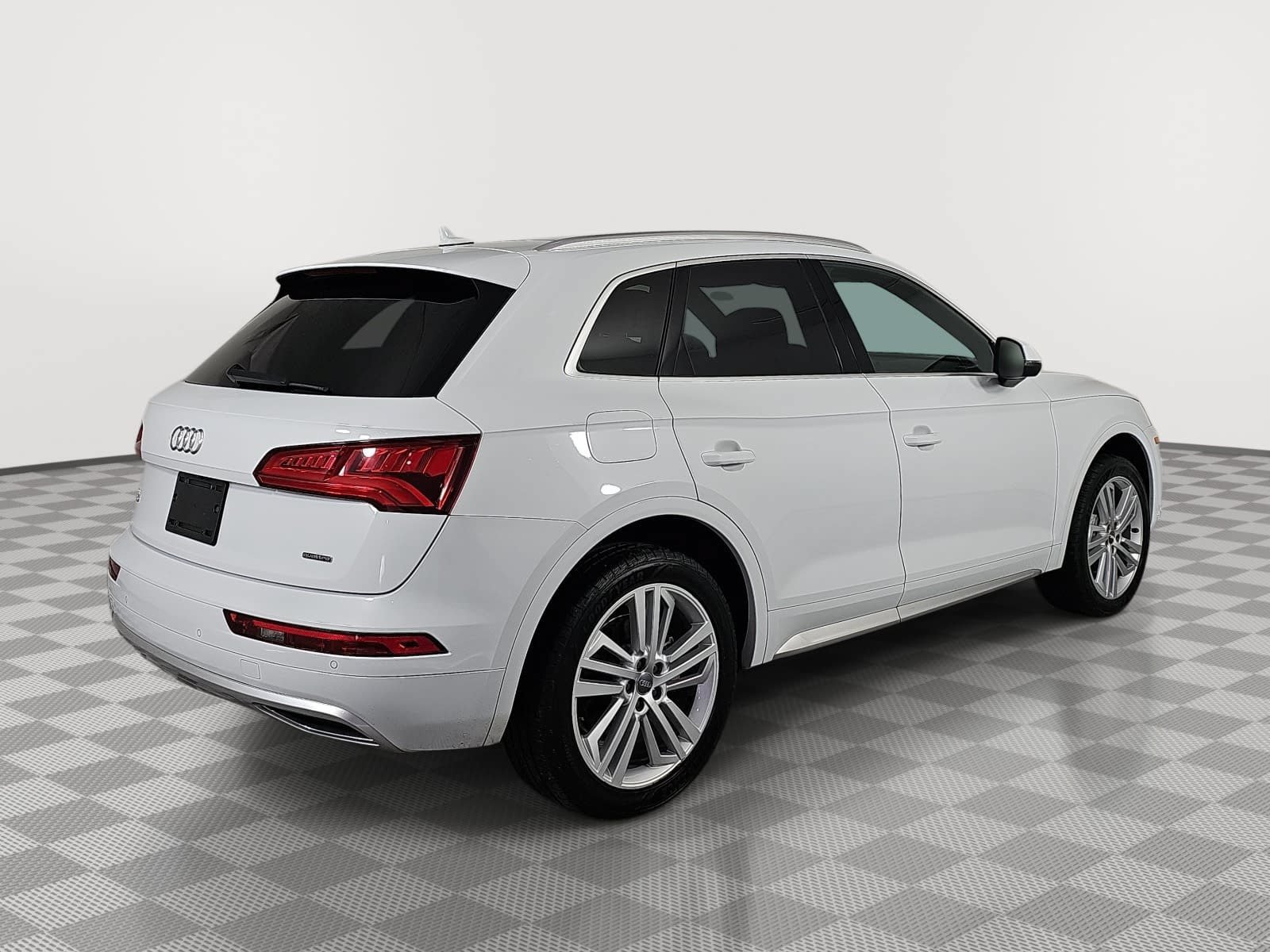 Used 2019 Audi Q5 2.0T Premium Plus w/ Premium Plus Package AWD/4WD image 8