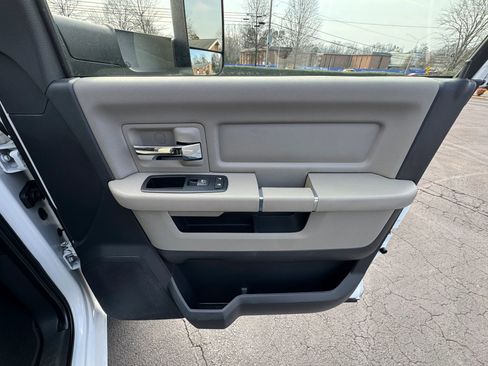 Used 2012 RAM 3500 SLT image 22