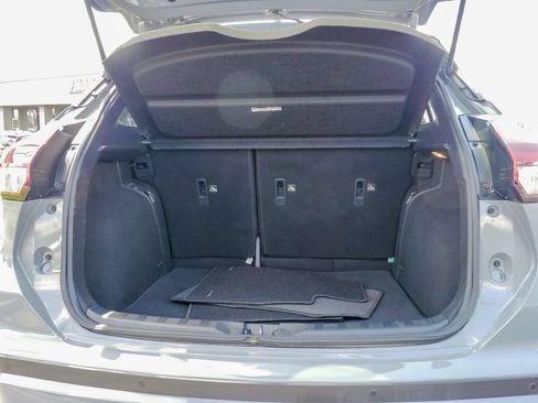 Used 2022 Nissan Kicks SR w/ Premium Package FWD image 15