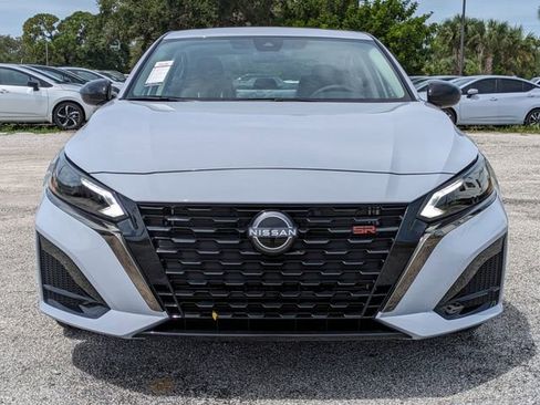 New 2025 Nissan Altima 2.5 SR w/ SR Premium Package image 3