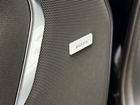 Used 2024 GMC Yukon SLT image 18