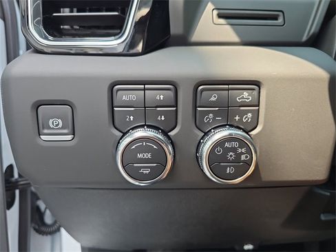 New 2025 GMC Sierra 2500 Denali image 25