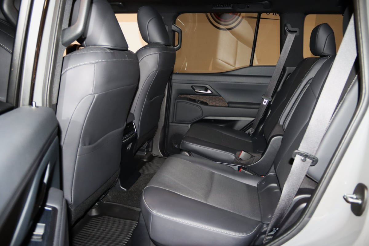 Used 2024 Lexus GX 550 w/ Accessory Package (2T) AWD/4WD image 64