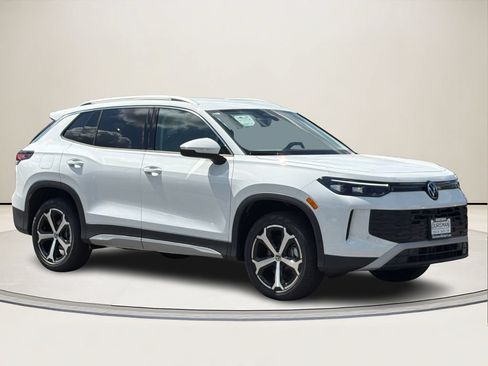 New 2026 Volkswagen Tiguan SE AWD/4WD image 1