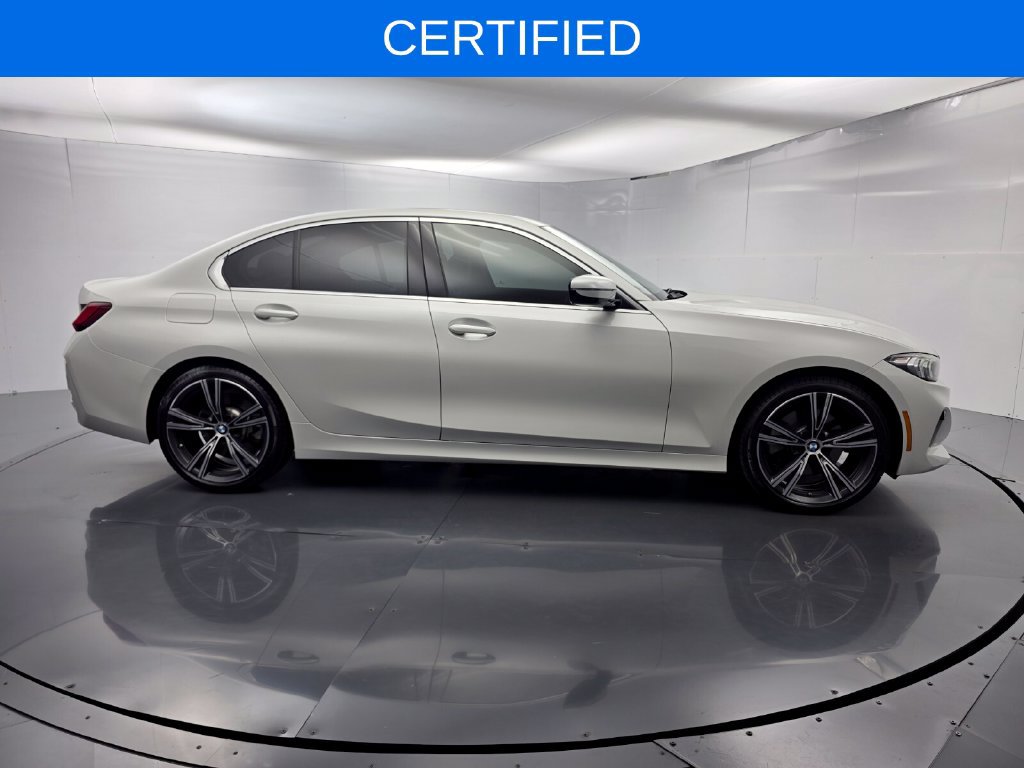 Certified 2024 BMW 330i Sedan w/ Premium Package RWD image 3