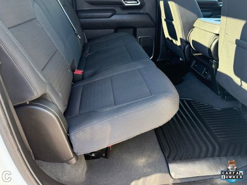 Used 2024 Chevrolet Silverado 2500 LT image 12