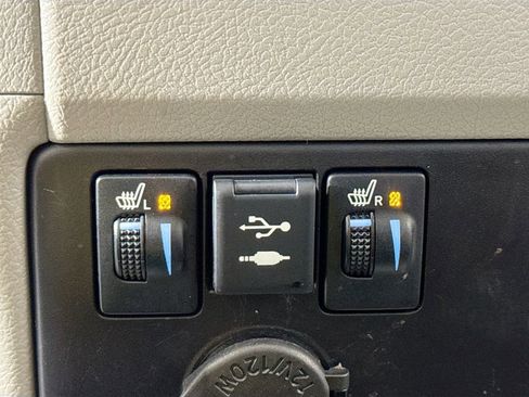 Used 2018 Toyota Sienna XLE image 22