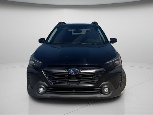 Used 2024 Subaru Outback Premium AWD/4WD image 10