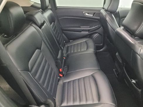 Used 2022 Ford Edge SEL w/ Convenience Package image 19