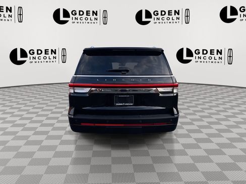Certified 2022 Lincoln Navigator Reserve AWD/4WD image 7