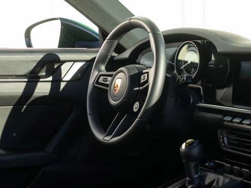 Used 2022 Porsche 911 GT3 image 24