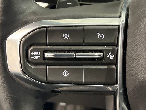 Used 2025 GMC Acadia Elevation image 49