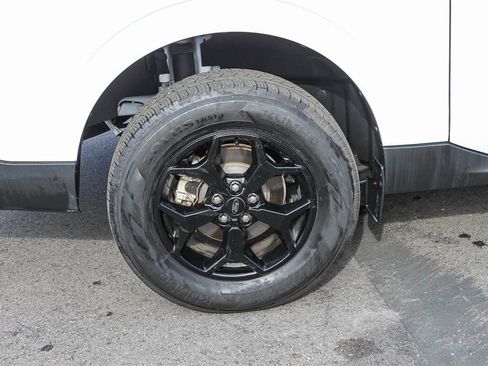 Certified 2023 Ford Maverick XLT w/ Equipment Group 300A Standard image 14