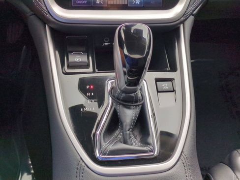 Used 2024 Subaru Outback Touring XT image 12