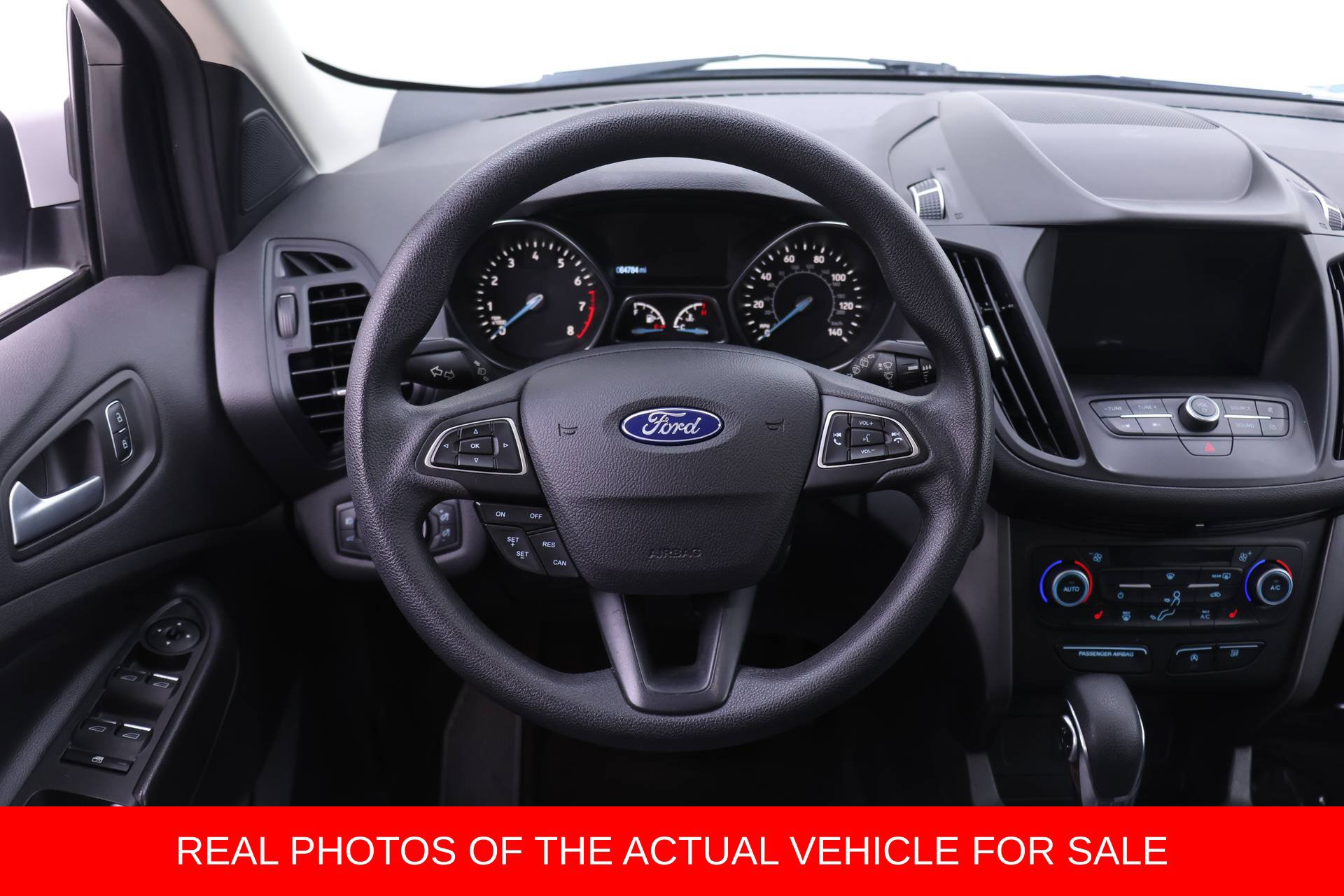 Used 2019 Ford Escape SE FWD image 14