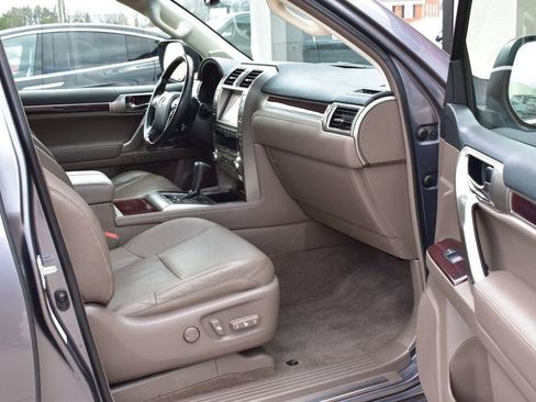 Used 2015 Lexus GX 460 w/ Premium Package AWD/4WD image 19