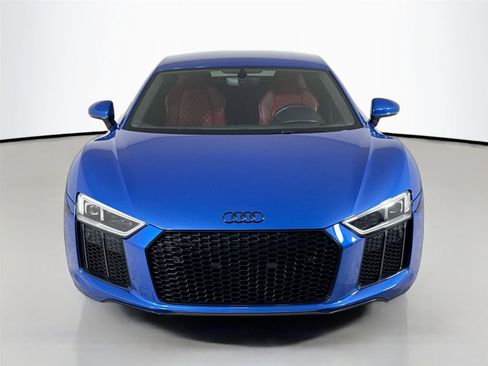 Used 2017 Audi R8 V10 w/ Carbon Exterior Package image 11