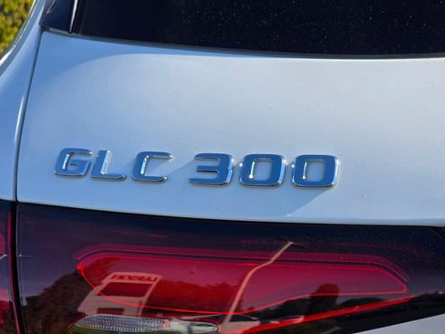 Used 2023 Mercedes-Benz GLC 300 4MATIC image 33