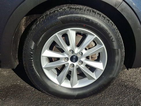 Certified 2020 Kia Sorento LX image 8