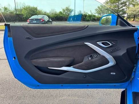 Used 2022 Chevrolet Camaro ZL1 RWD image 12