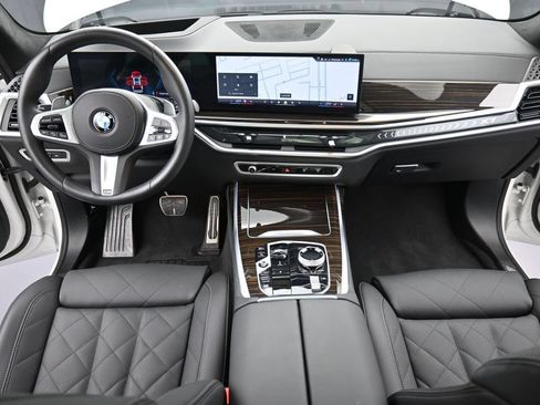 Used 2026 BMW X7 xDrive40i w/ Executive Package AWD/4WD image 13