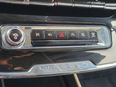 Used 2026 Lincoln Corsair Premiere AWD/4WD image 30