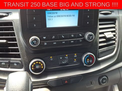 Used 2020 Ford Transit 250 Low Roof RWD image 18