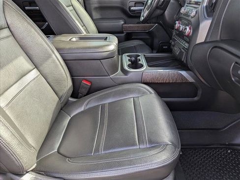 Used 2021 GMC Sierra 3500 Denali w/ Technology Package image 19