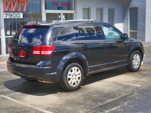 Used 2017 Dodge Journey SE w/ Flexible Seating Group FWD image 18