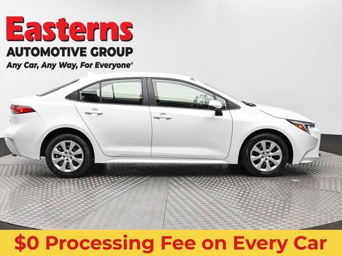 Used 2024 Toyota Corolla LE FWD image 4