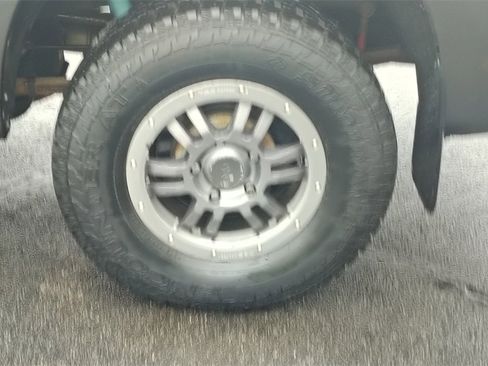 Used 2011 Toyota Tundra 4x4 CrewMax image 33