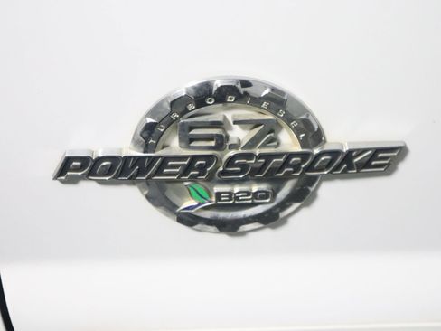 Used 2013 Ford F350 Lariat w/ Lariat Interior Pkg image 18