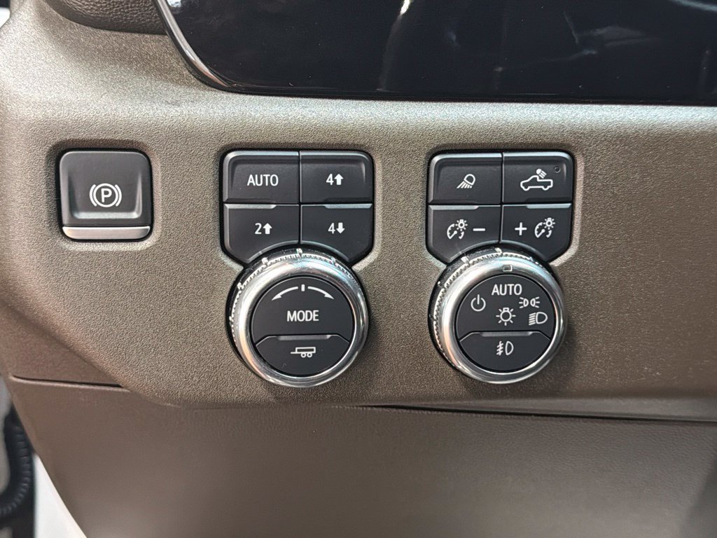 Used 2025 GMC Sierra 1500 SLT w/ SLT Premium Plus Package AWD/4WD image 21