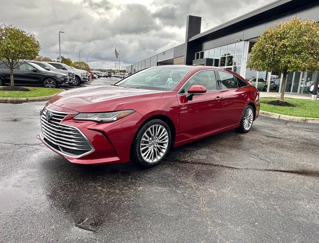 Used 2021 Toyota Avalon Limited w/ Advanced Safety Package FWD image 5