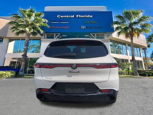 Used 2025 Alfa Romeo Tonale w/ Premium Package AWD/4WD image 6