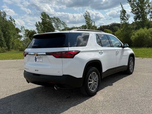 Used 2023 Chevrolet Traverse LT AWD/4WD image 4